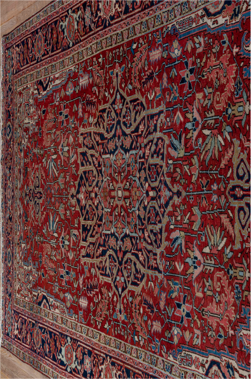 Antique Heriz Area Rug (7' x 10')